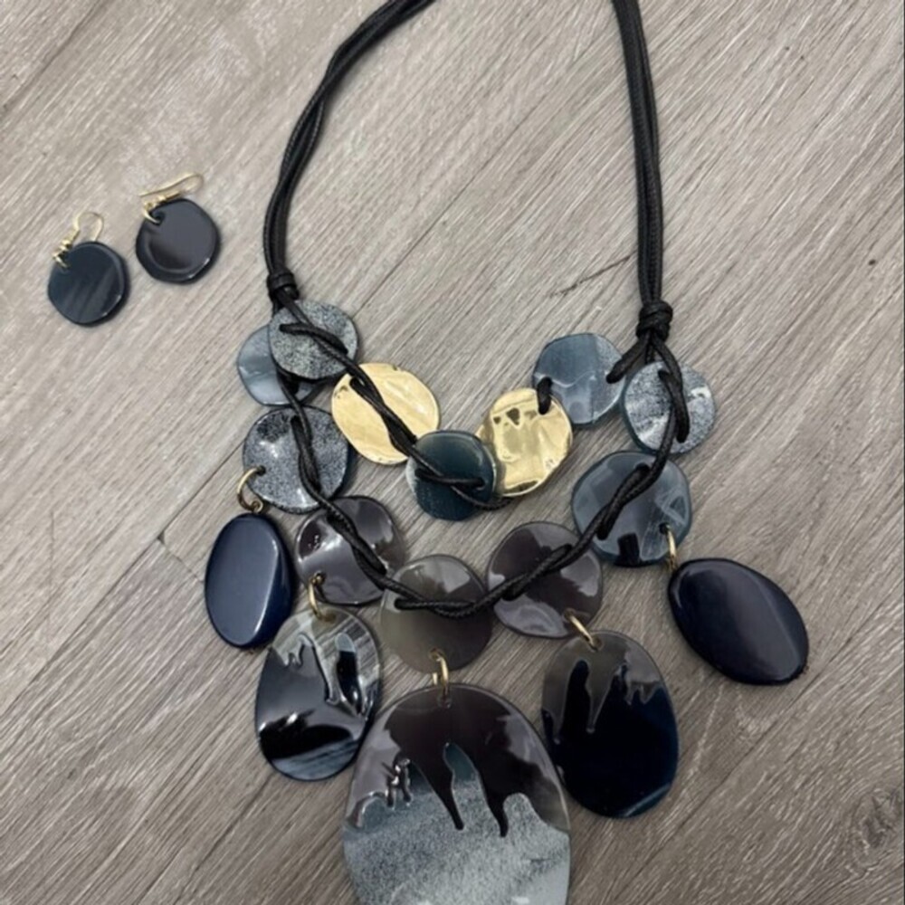 Statement Necklace Set Black Gray Blue Gold Abstract Bib Necklace Earrings - Picture 3 of 3